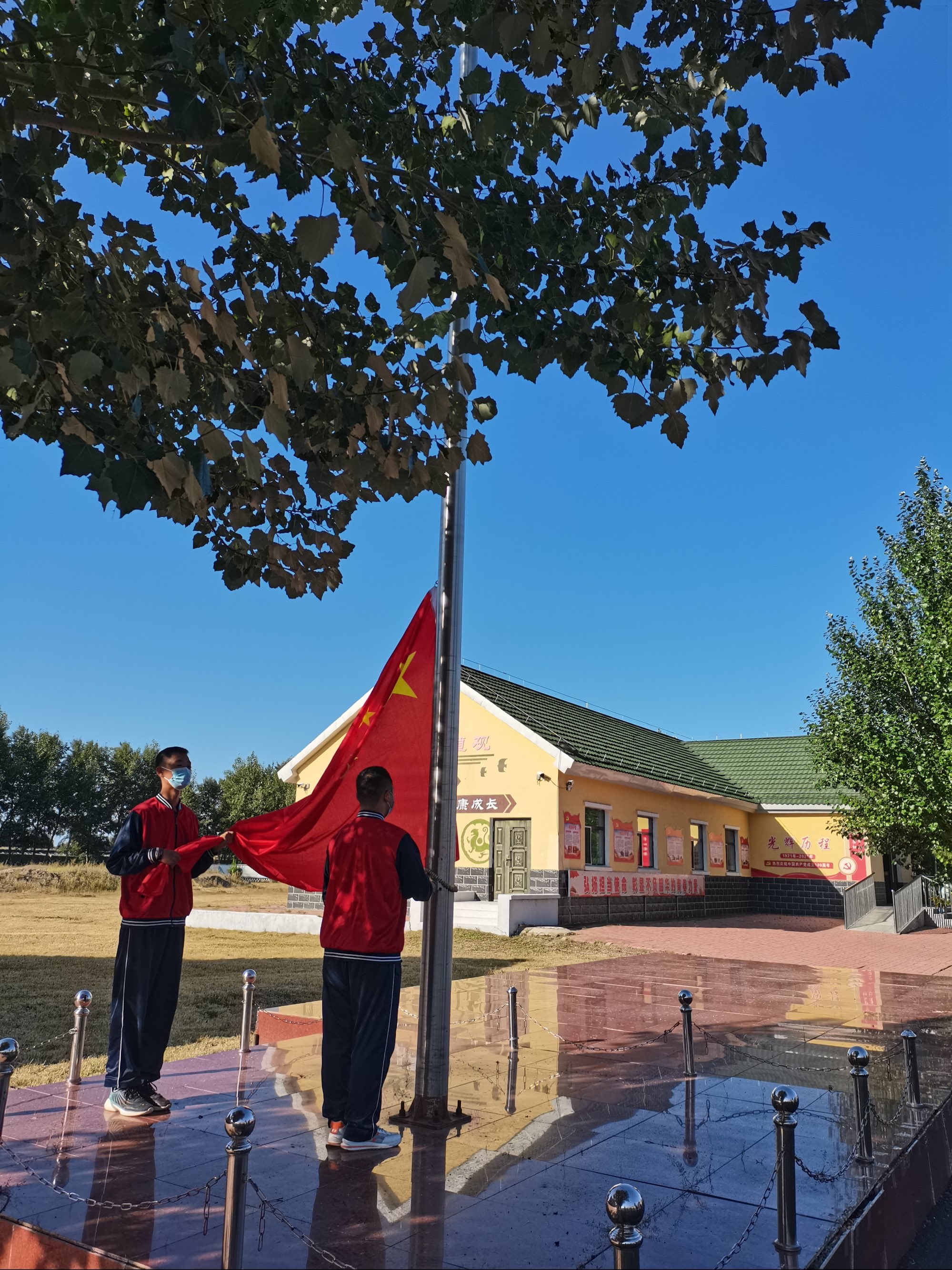 乌兰浩特市太本站学校